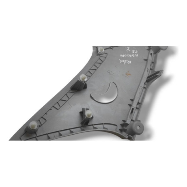 A Coluna Traseira Superior Esquerda Hyundai Hb20 2014 Origi Cinza